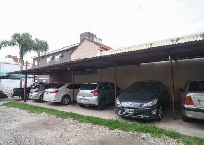 Cochera techada