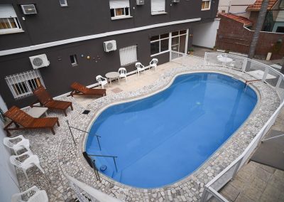 Pileta y solarium